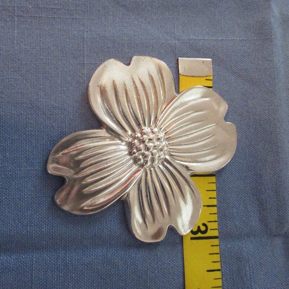 Fischer Pewter LTD.  paperweight - Picture 4 of 7